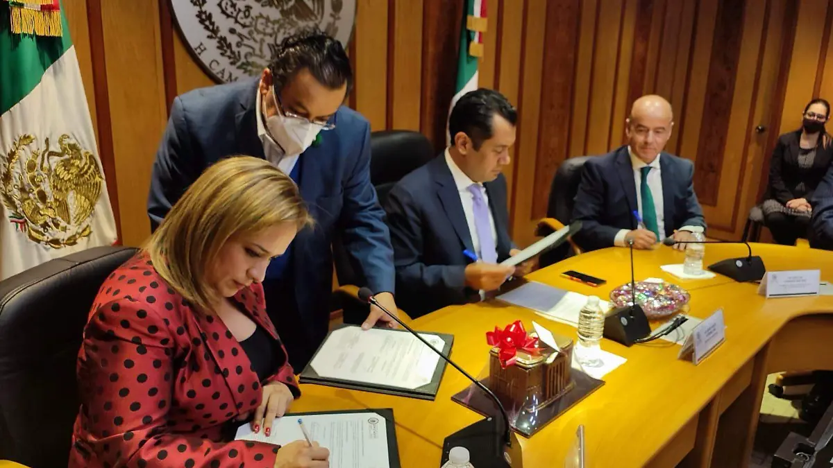 Firma convenio Congreso del Estado con la Cámara de Diputados 2