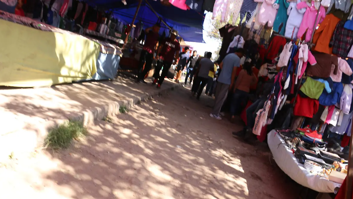 tianguis las vias Las Vías  tianguis las vias (25)