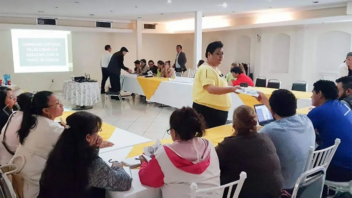 Se fortalece la preparación de maestros municipales