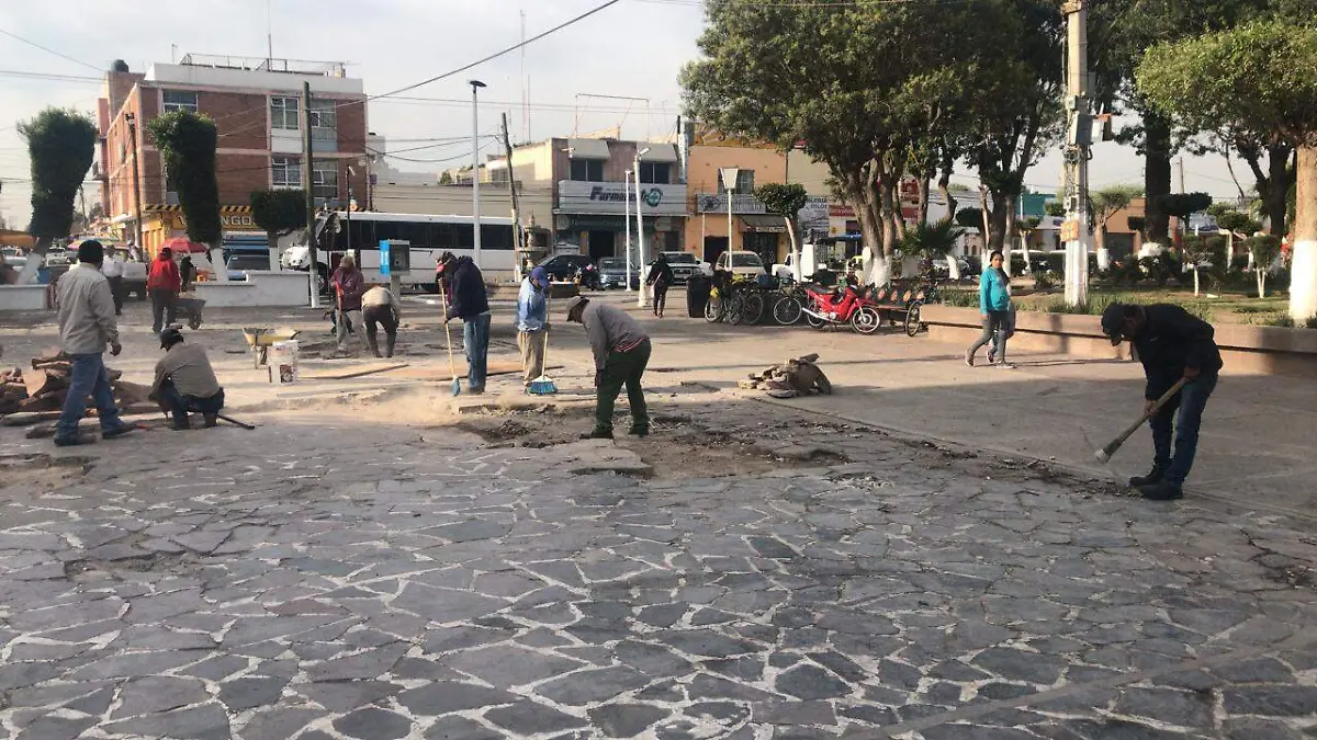 reahbilitan piso de piedra