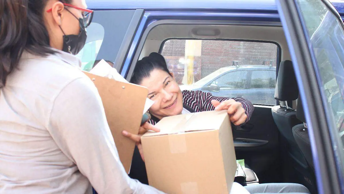 entrega de Despensas DIF 