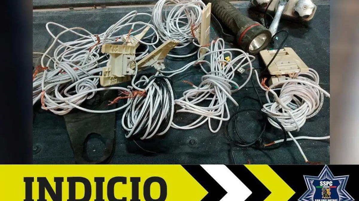 ROBÓ cables de una casa (2)