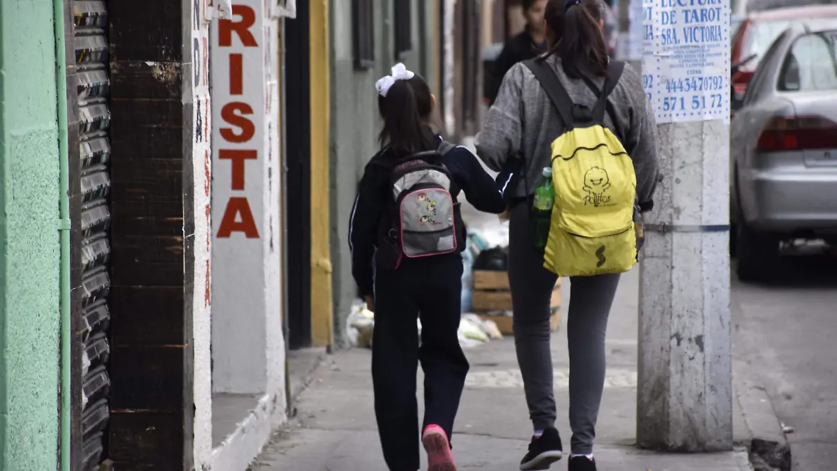 MADRE E HIJA