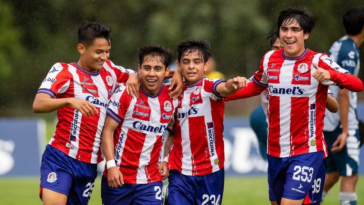 Pachuca derrotó (2)