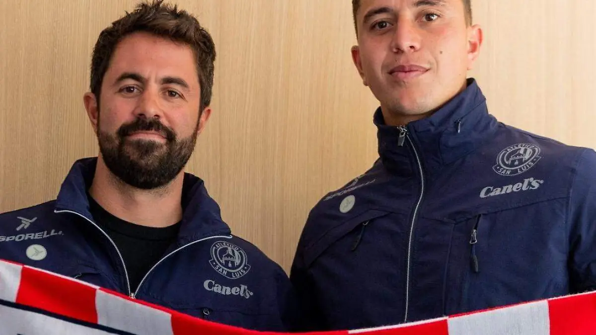 Estampó su firma el portero Andrés Sánchez para seguir hasta el 2026 con San Luis