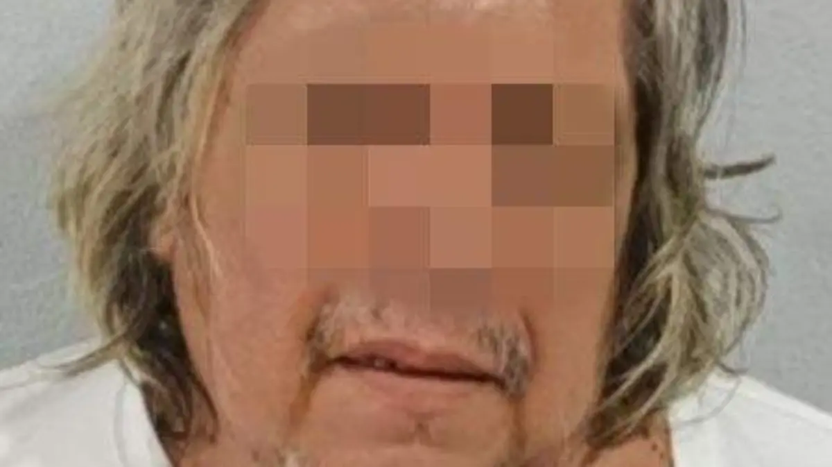 Amenazó con machete a familia