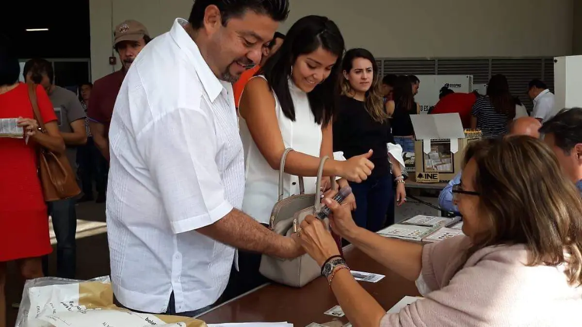Llama Canaco a aceptar resultados de la contienda electoral 1