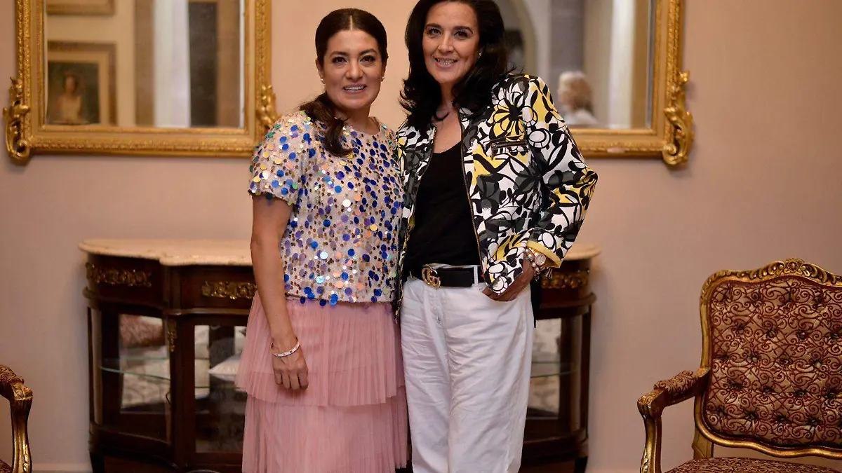 Ana Luisa y Guadalupe Delgadillo