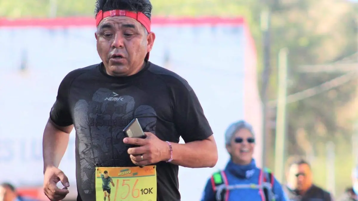 La playera de El Sol de San Luis siempre presente en los mejores eventos atléticos. / Cortesía Ayuntamiento Mexquitic.