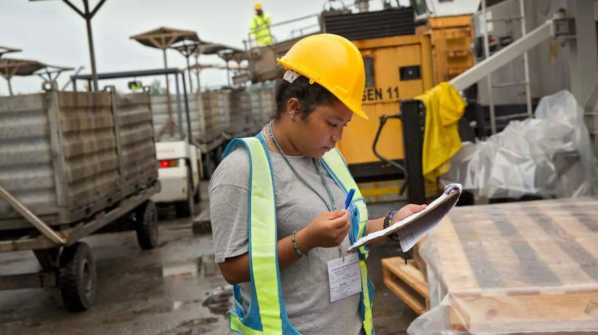 mujer trabajadora