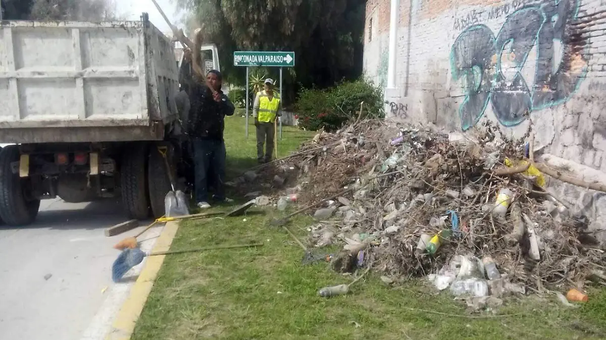 RECOLECCION DE BASURA X LLUVIAS