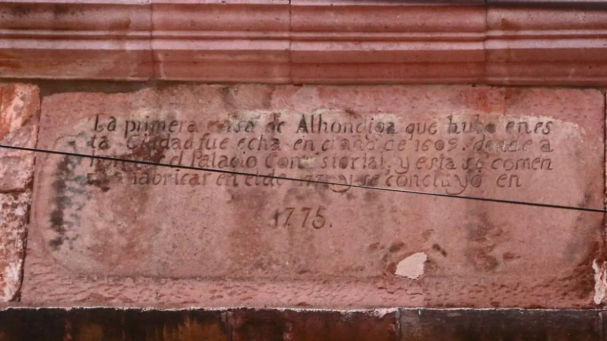 Pasaje Alhóndiga arcos virreinales alhondiga pasaje escrito