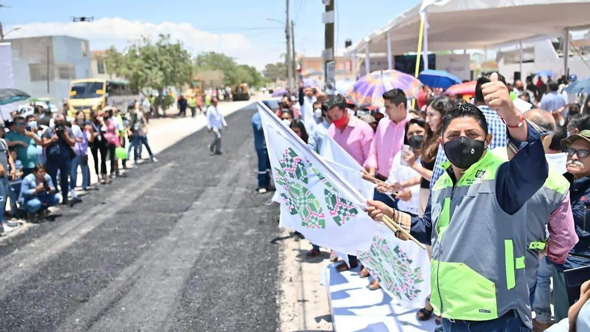 39ba84e2-6a5c-4b12-a9ac-68de663473bc