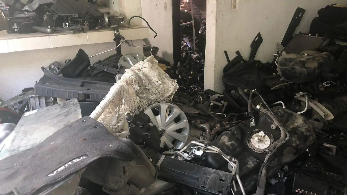 autopartes chatarra piezas de autos vehiculos devalijados