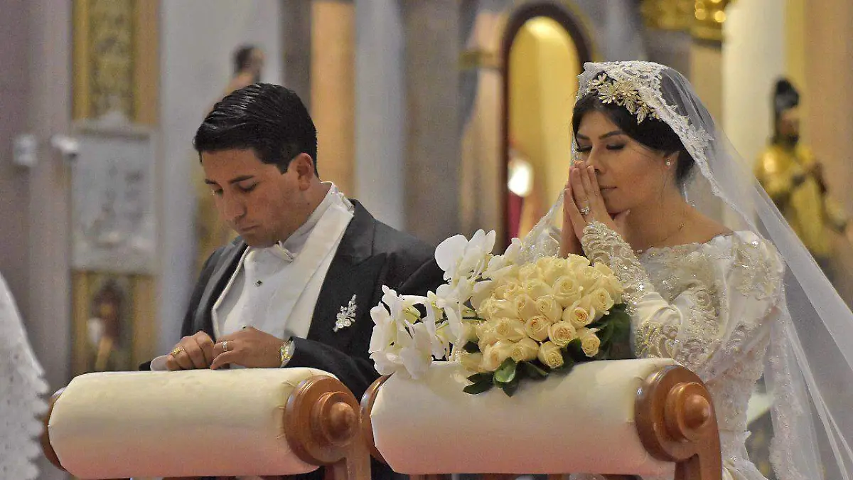 Esmeralda Hermosillo y Luis Cabrera (9)