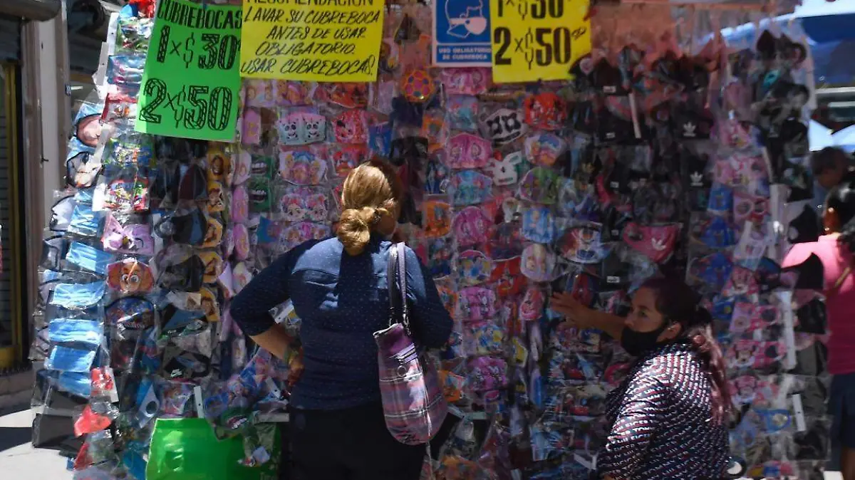 2 ambulantes vendedores comercion informal
