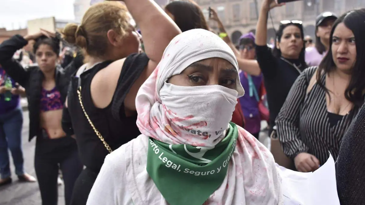 Vandalizan UASLP feministas marcha femnista 4