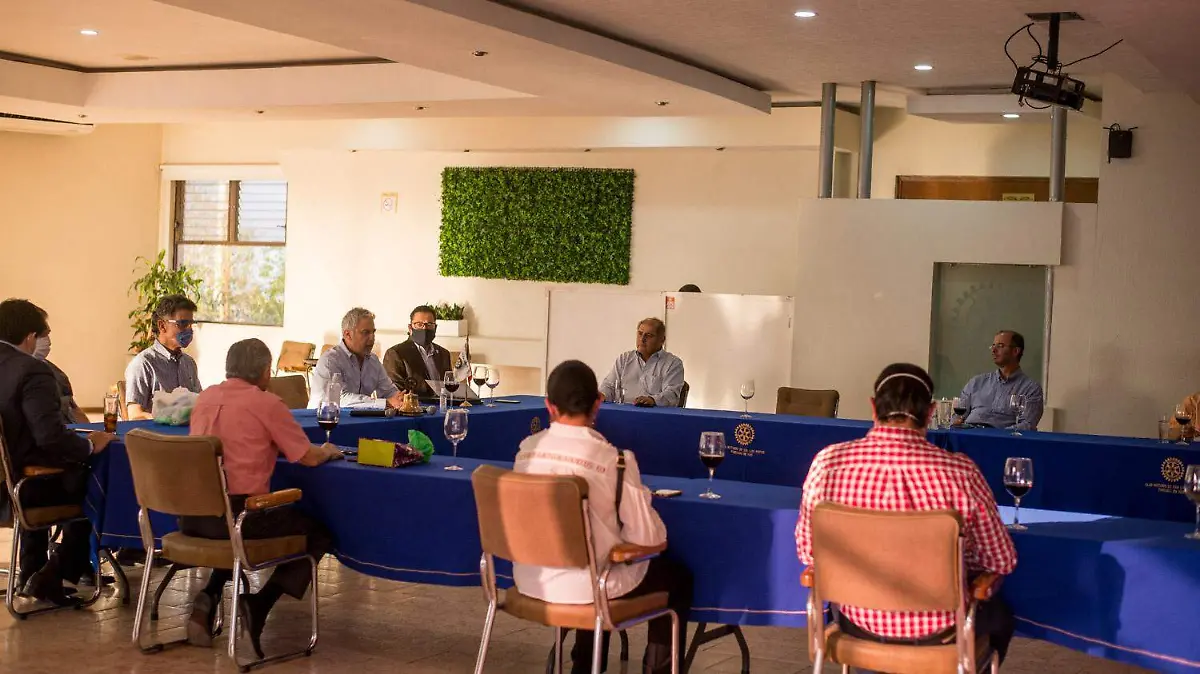 reunion con doctores_entrega de mascaras