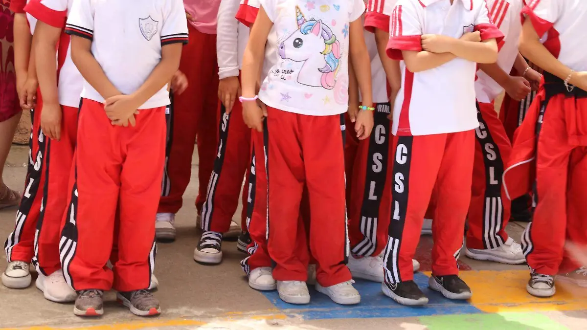 Estudiantes (4)