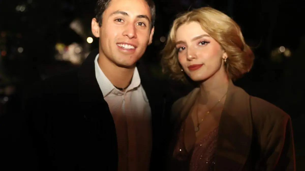 Iram turrubiartes y Fernanda Dánae