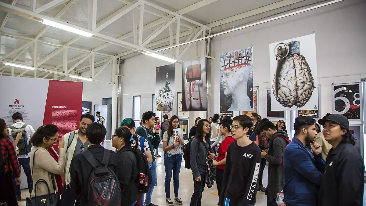 INAUGURACION DE EXPOSICION IMAGEN DE LA MEMORIA CASA CARTEL UASL9030 (4)