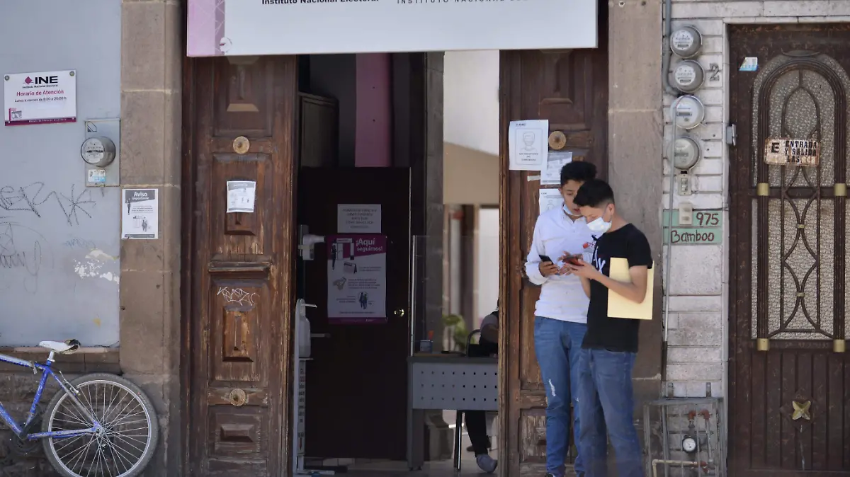 INE ine Instituto Nacional Electoral credencial para votar IFE 