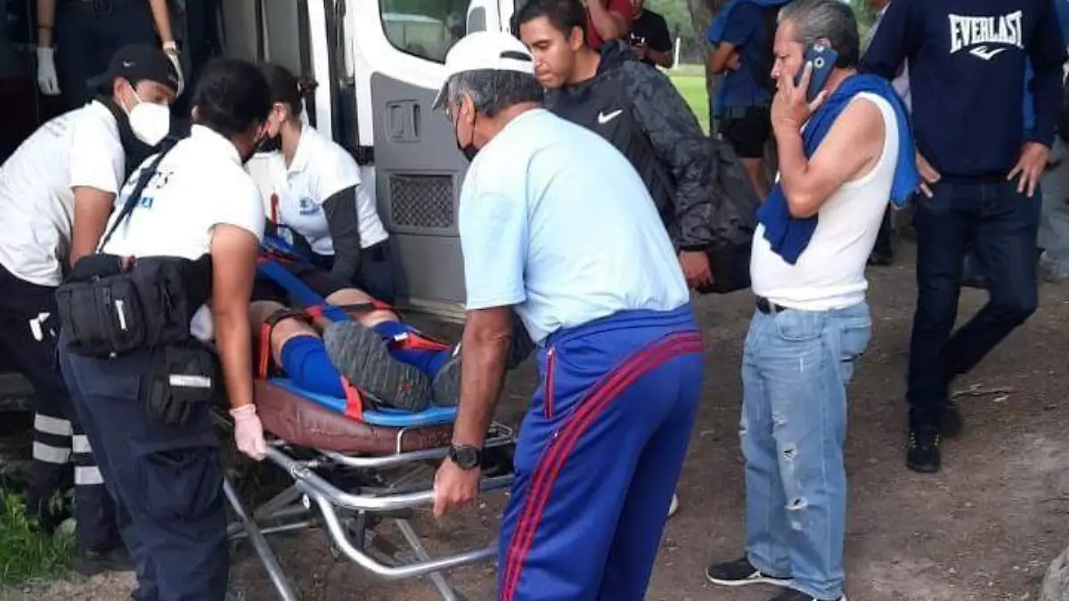 golpean a arbitro en SLP