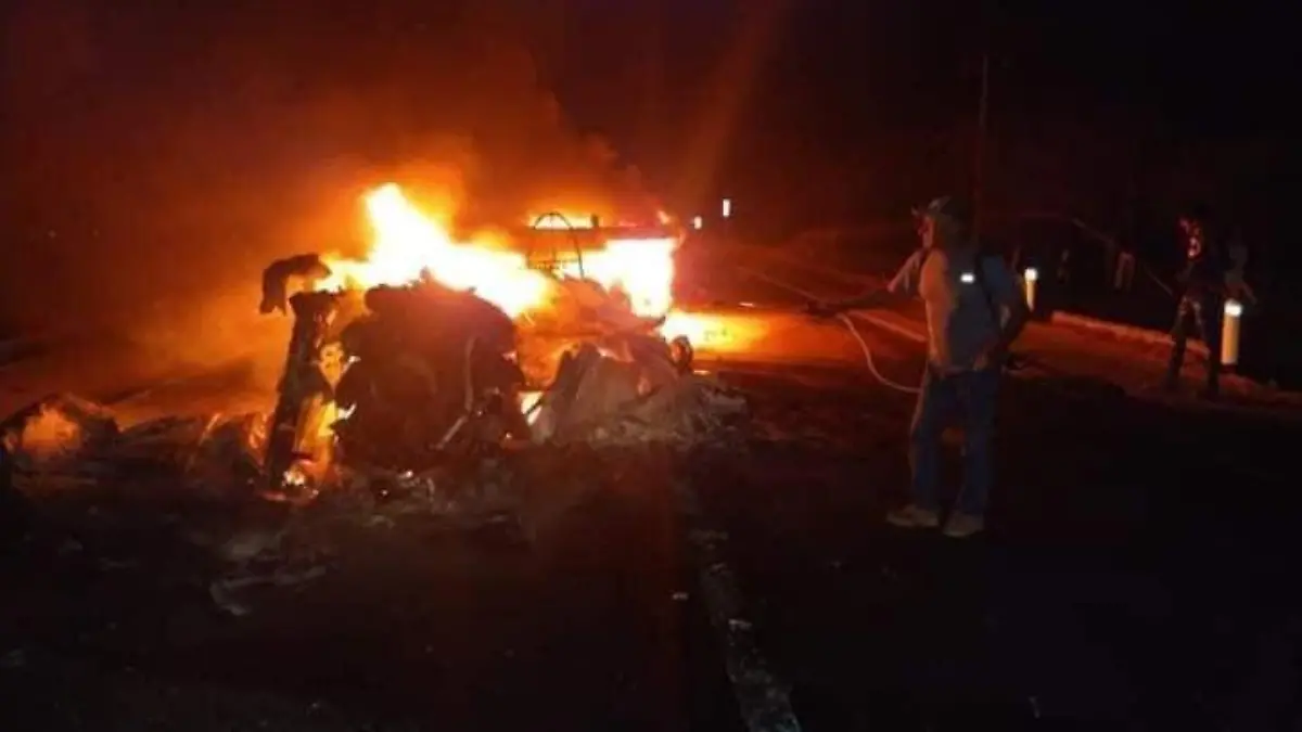 incendio de tráiler (2)