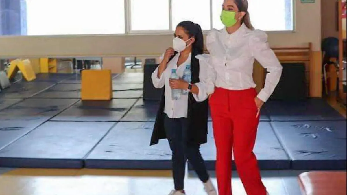 Ruth González visitó el CREE