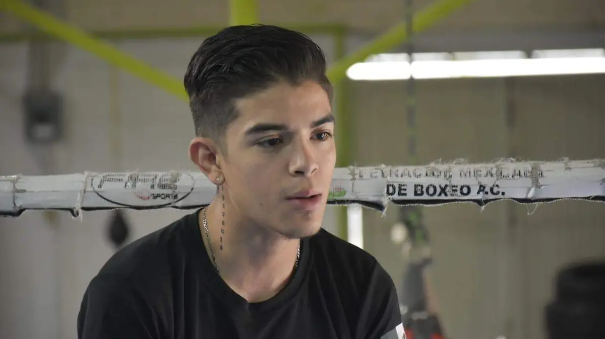 Erick Ramírez boxeador