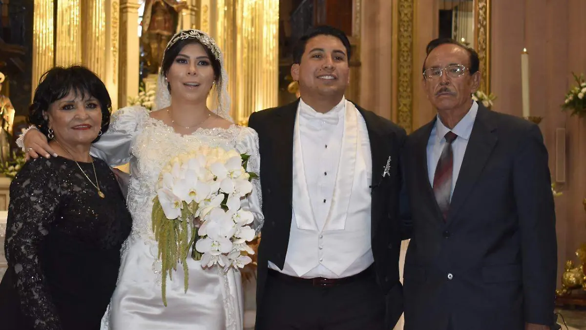 Esmeralda Hermosillo y Luis Cabrera (16)