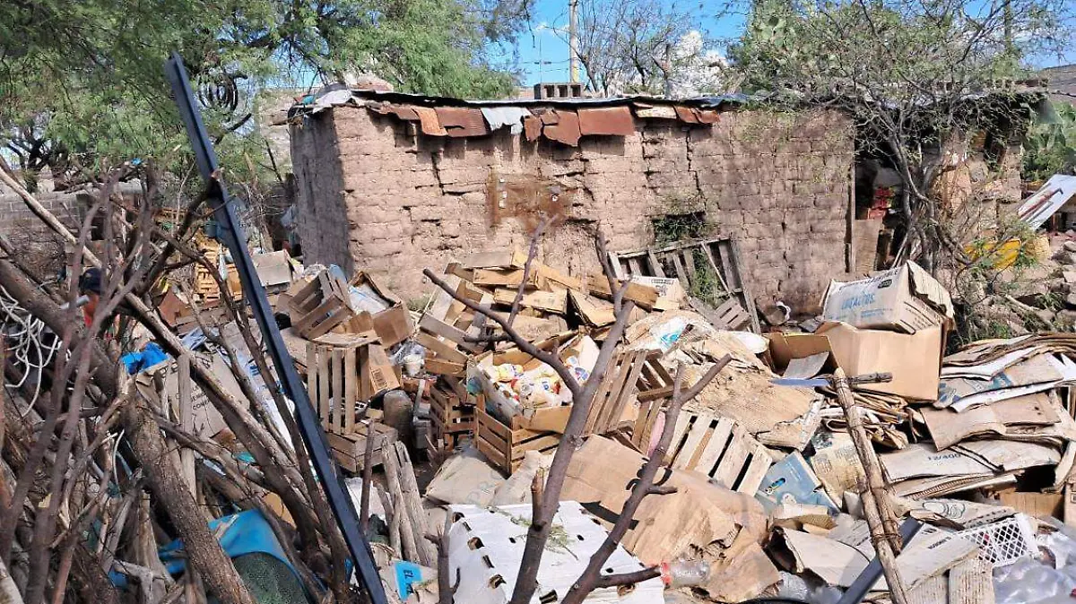 villa de arista bajo la tormenta  (4)