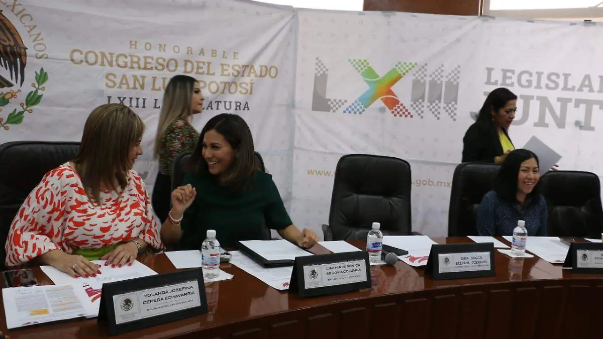 Parlamento de las Mujeres NR (1)