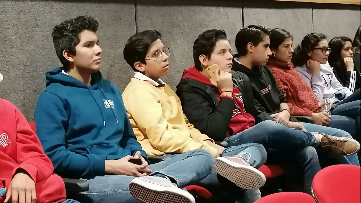 Escuela Bancaria y Comercial EBC 1