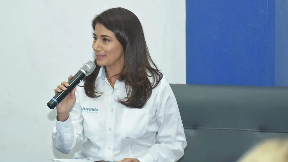 Josefina Salazar Báez 1