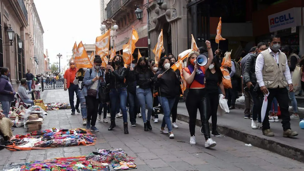 Gran marcha feminista de Costanzo