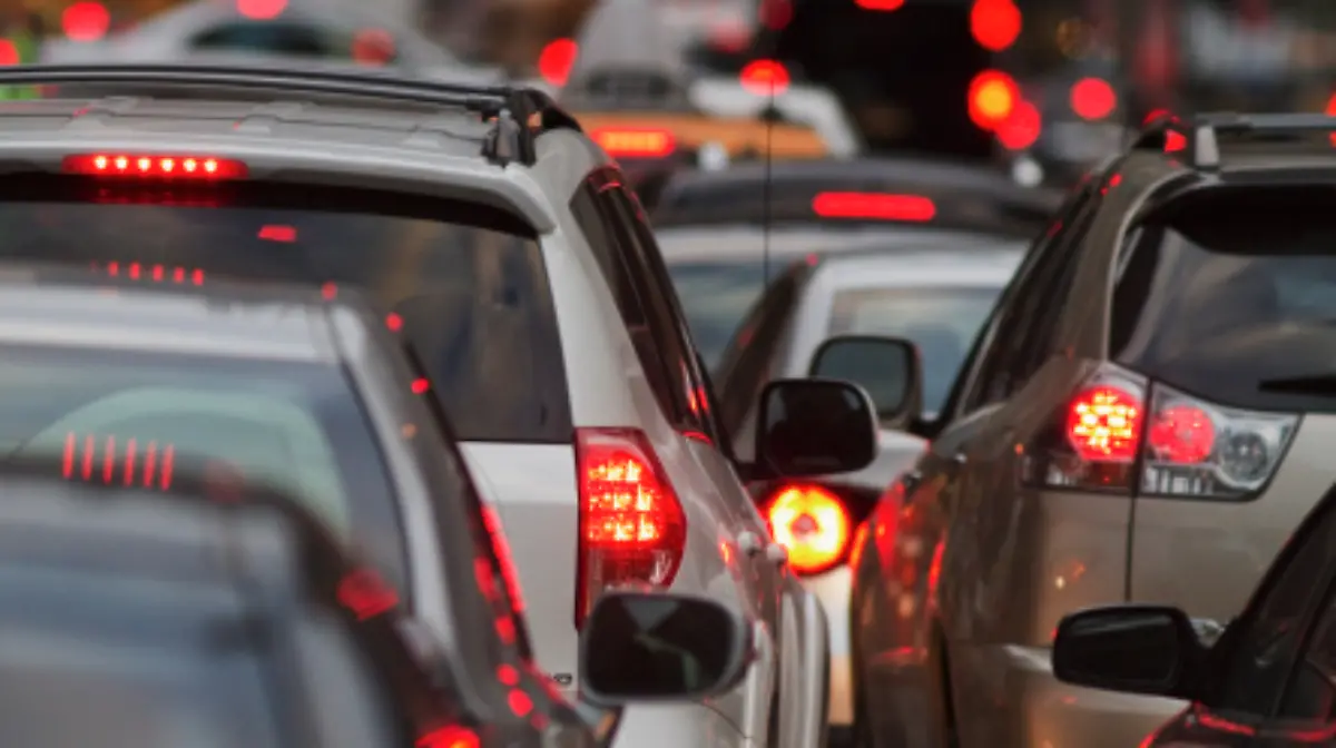 Tráfico y Caos Vial