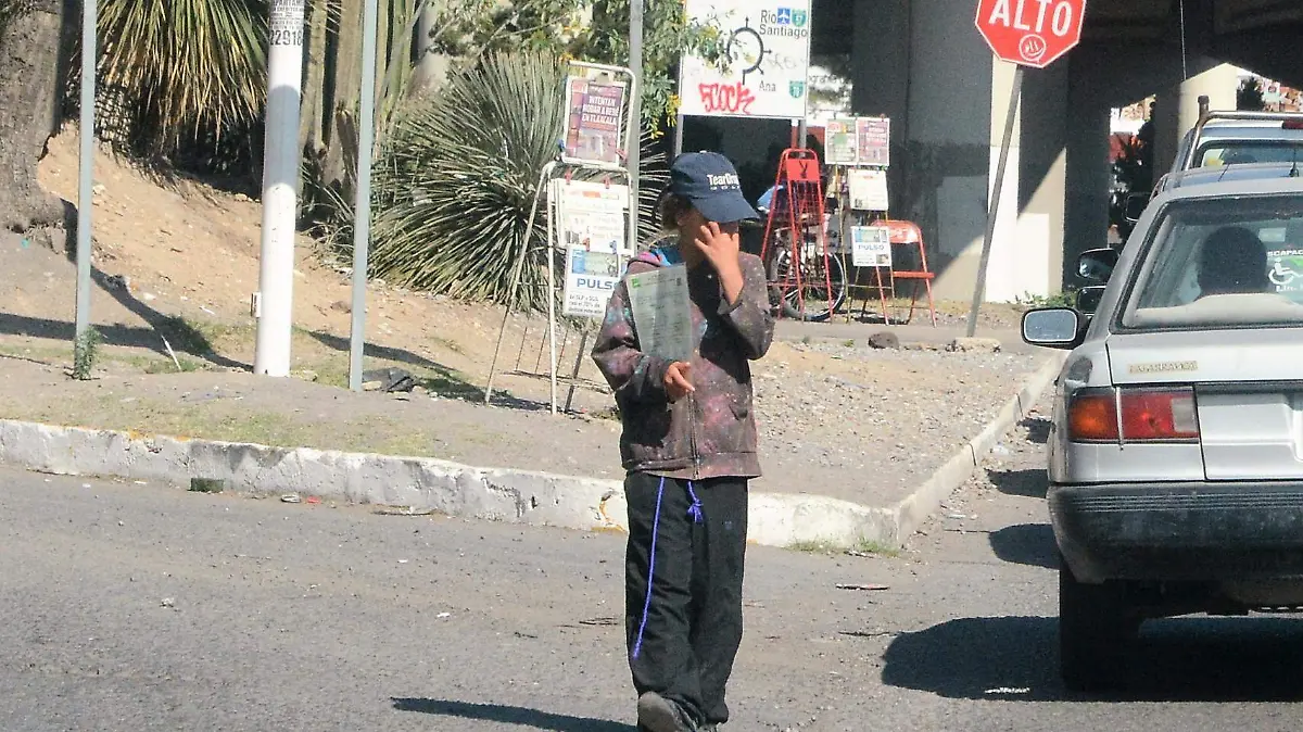 MENORES PEDIGUEÑOS (2)