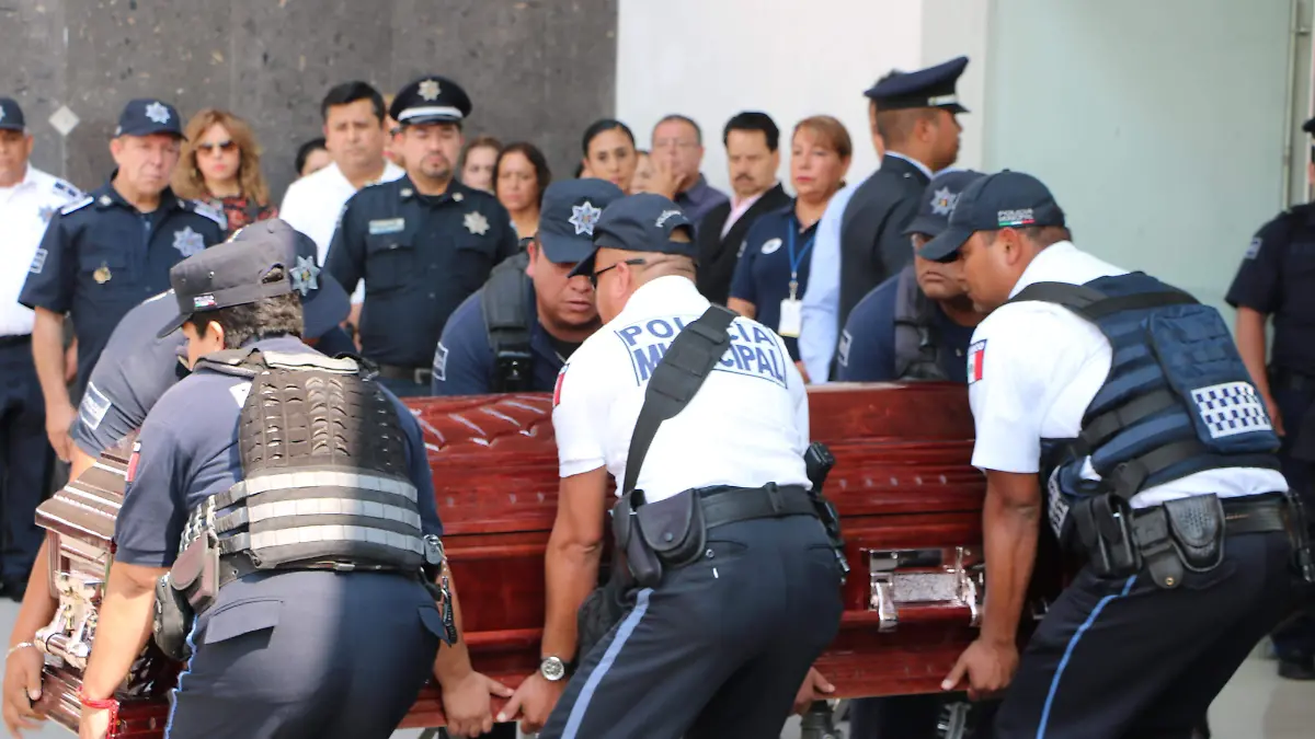 DESPIDEN A OFICIAL CAIDO (1)