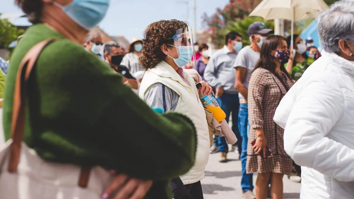 0909 procesos de vacunacion contra el Covid19 en ahualulco vacunas filas  