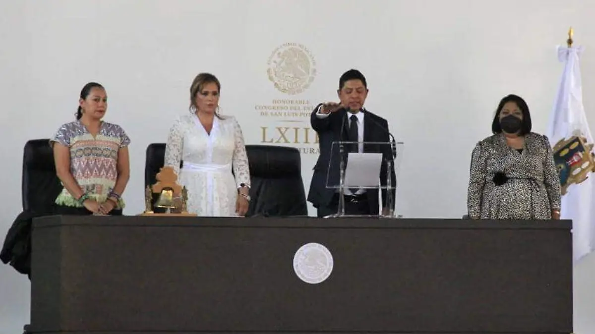 Asume el poder Ricardo Gallardo  (14)