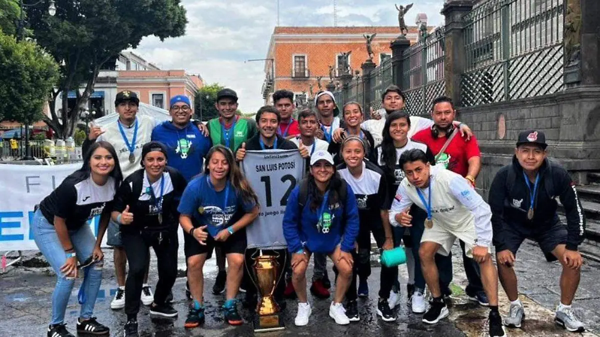 De la Calle a la Cancha 1