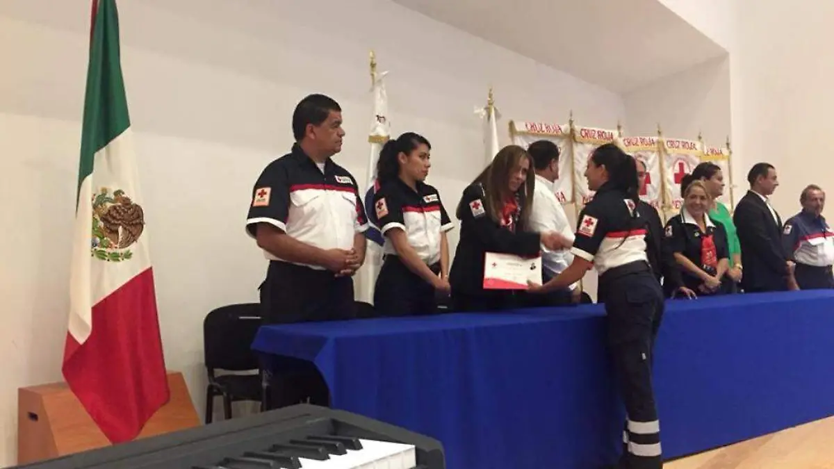 Entrega de constancias a 14  nuevos