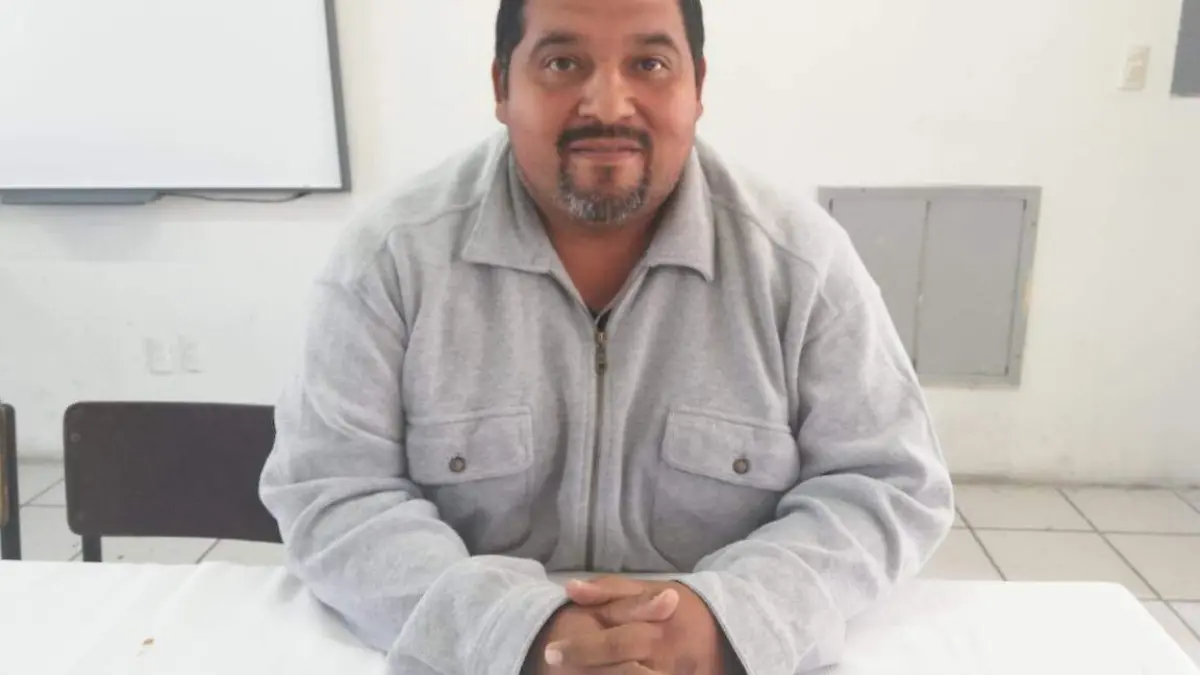 profesor Jorge Sinuhe González Gómez