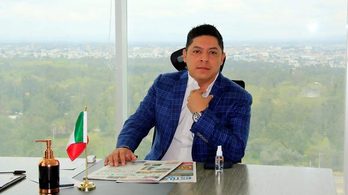 Ricardo Gallardo  (2)