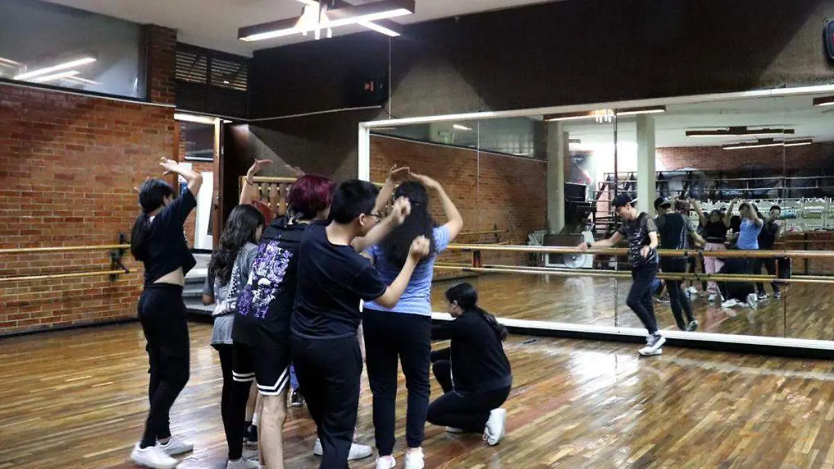 Taller k-pop en el IPBA