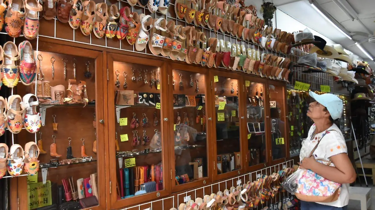 mercado de los huaracheros  (1)