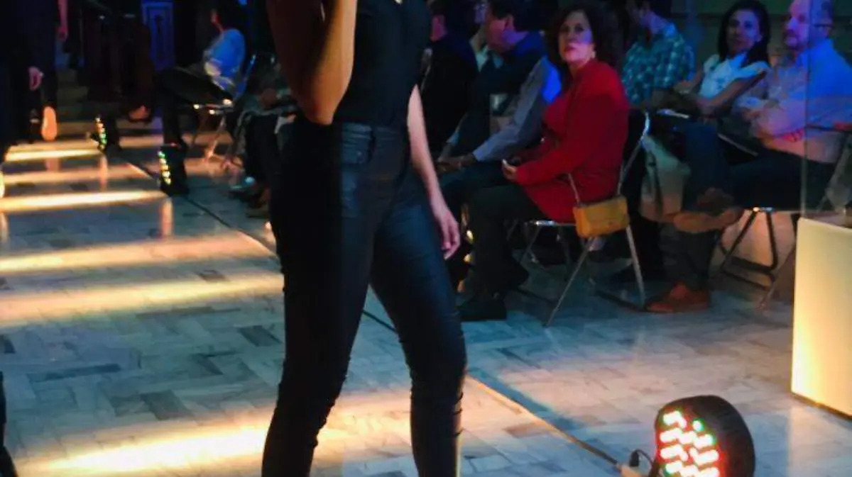 NOCHE DE MUSEO Y PASARELA-FOTO 1 (17)