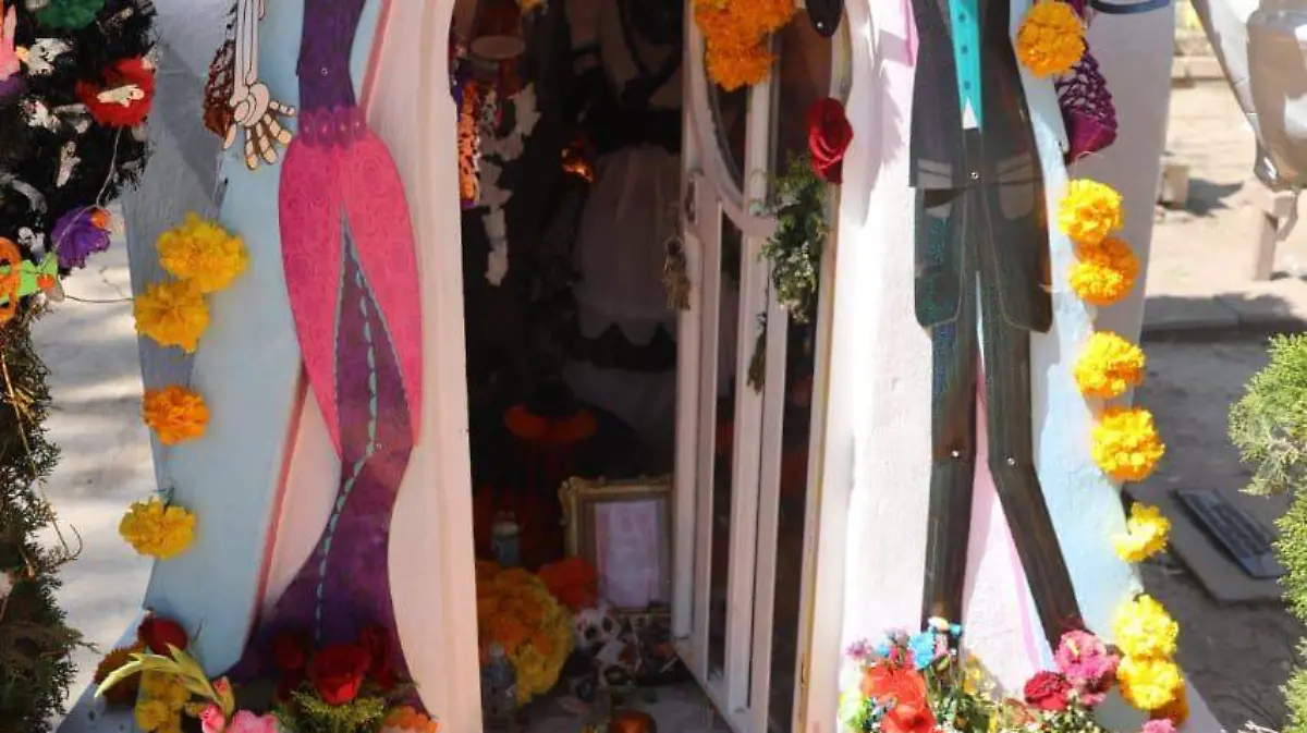 Tumba de Poleth Viridiana,