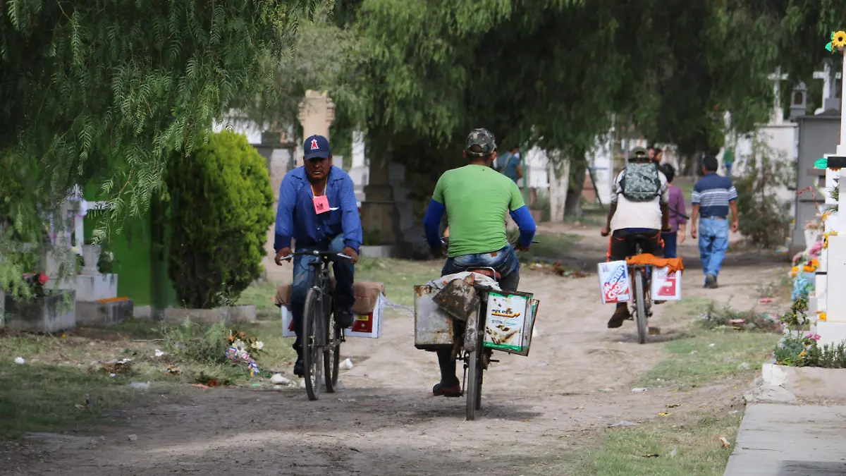 nota color dia de muertos en el saucito (12)